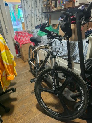 Bicicleta TOZHO Negra y Blanca