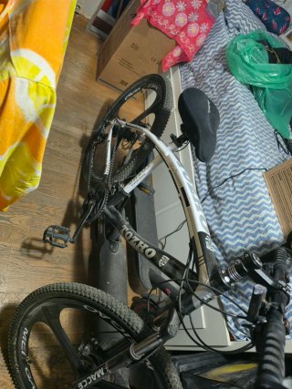 Bicicleta TOZHO Negra y Blanca