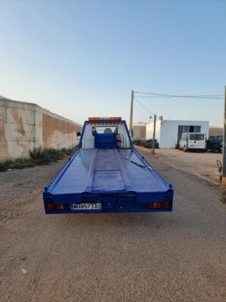 Nissan Trade 1992