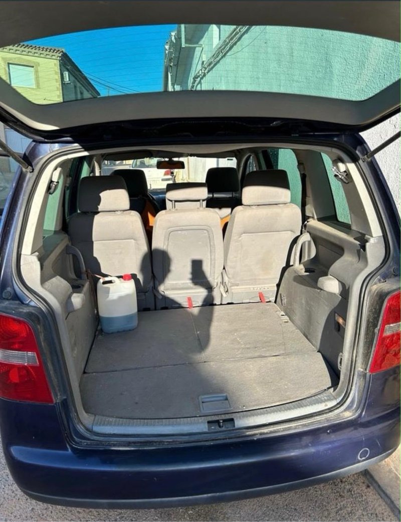 vendo coche volkswagen touran - foto 1