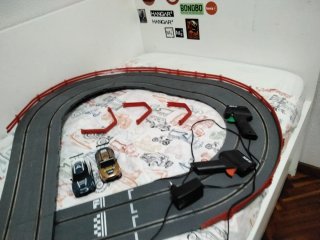 Escalextric con 2 coches Cupra