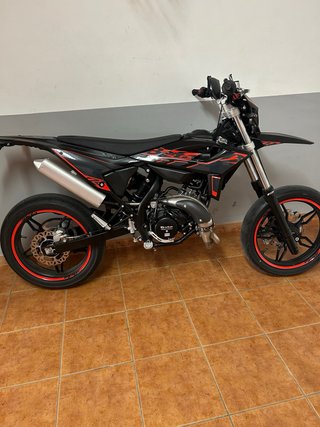 Beta RR 2026 Negra y Roja
