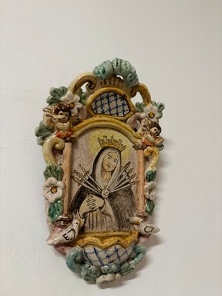 Acquasantiera Madonna con 7 spade