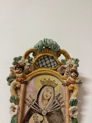 Acquasantiera Madonna con 7 spade