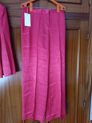 Traje Jacquard Rojo: Americana y Pantalón