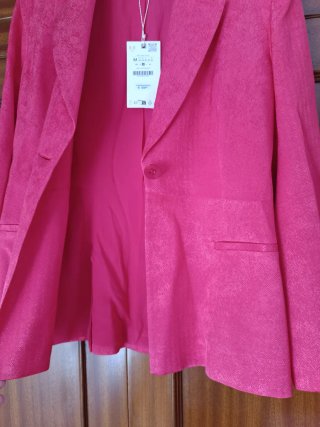 Traje Jacquard Rojo: Americana y Pantalón