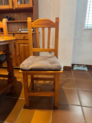 Comedor completo madera pino y sofas. En Benifaio
