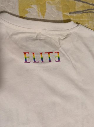 Camiseta de la serie Élite de Netflix