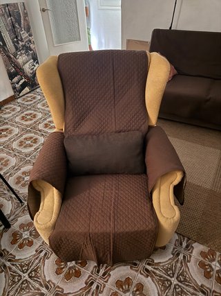 Sillón reclinable tela marrón y amarillo