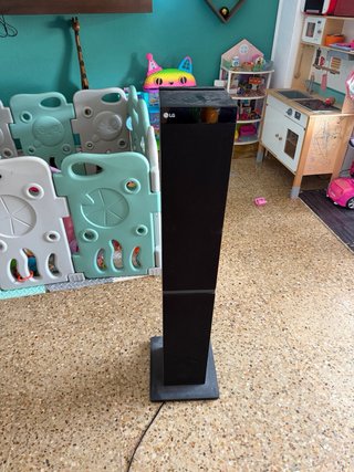 Torre de Sonido LG Negra