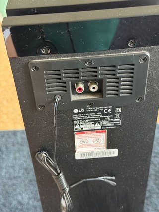Torre de Sonido LG Negra