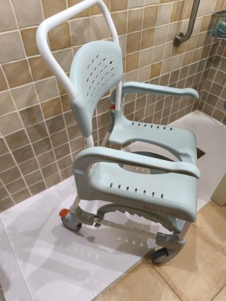 Silla ruedas ducha y WC clean