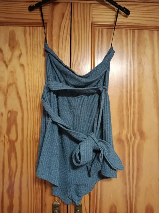 Mono corto azul sin tirantes
