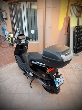 Moto eléctrica NIU NQi GTS Sport 3.2 kW (125cc)