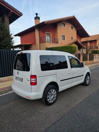 Volkswagen Caddy 2013