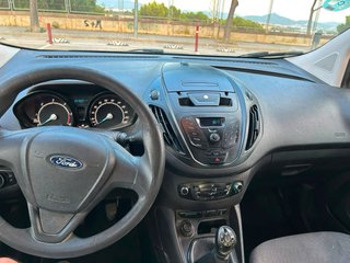 Ford E-Tourneo Courier 2018