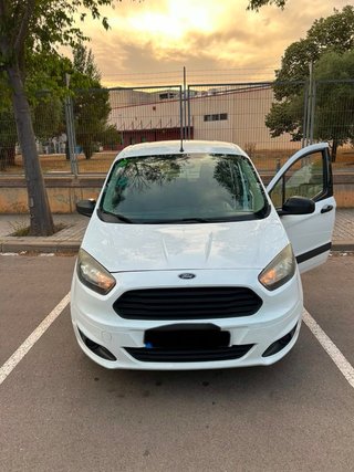 Ford E-Tourneo Courier 2018