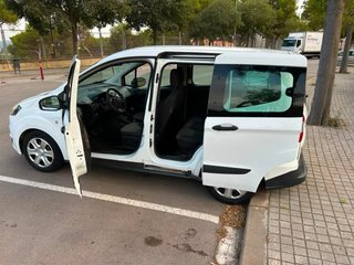 Ford E-Tourneo Courier 2018