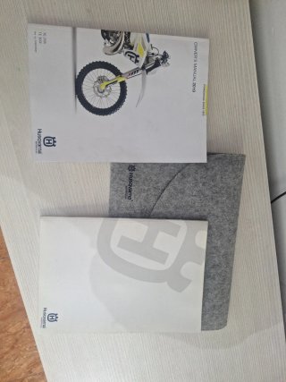 Husqvarna 300 TPI 2019 Amarillo