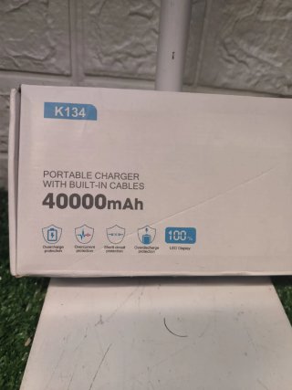 Cargador Portátil K134 40000mAh con Cables