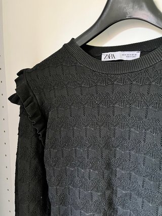 Jersey ZARA negro calado volantes Talla M