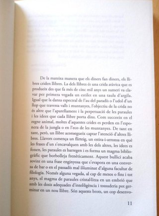 SI UN DIT ASSENYALA LA LLUNA TONI POU