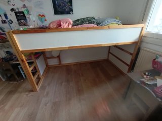 Cama Kura de Ikea
