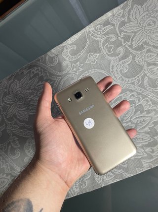 Movil Samsung Galaxy J3 (2016)