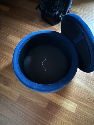 Pouf rotondo blu