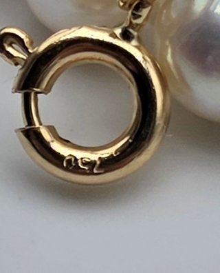Collana perle Akoya oro 18 kt