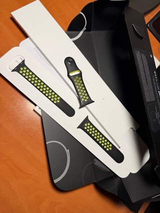 Correa Apple Watch Negra y Verde Nike
