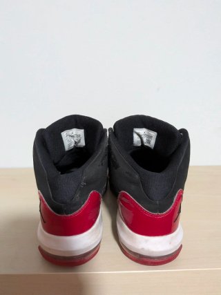 Zapatillas Jordan Max Aura Negras y Rojas