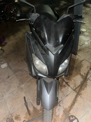 Yamaha Xmax 250 gris 2011