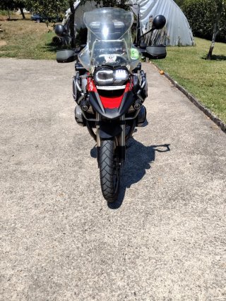 BMW R1200GS Roja y plata