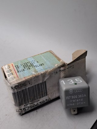 Relé 357906383A VW Passat embrague magnetico