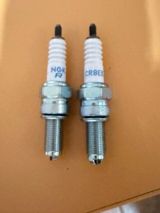 2 Bujías NGK CR8EK