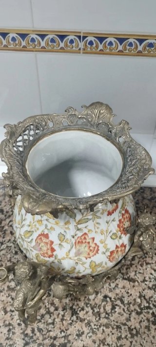 Jarrón Adele Carey Metal Porcelana