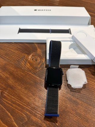 Apple Watch SE GPS + Cellular