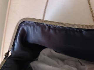 Bolso de fiesta negro y dorado