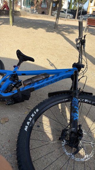 Pivot Switchblade