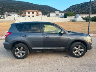 Toyota RAV4 2013