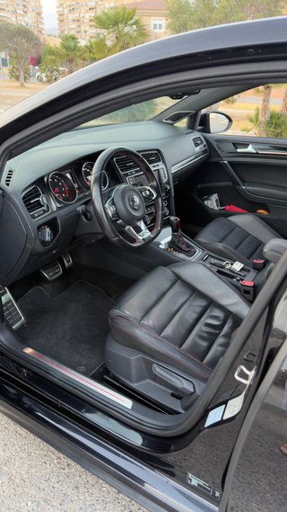 Volkswagen Golf GTI PERFORMANTE