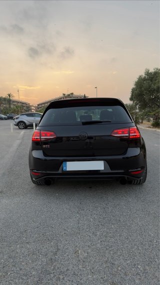 Volkswagen Golf GTI PERFORMANTE
