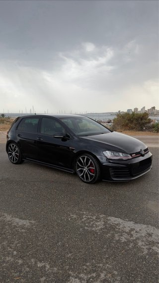 Volkswagen Golf GTI PERFORMANTE