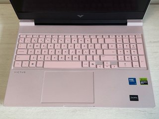 PORTATIL GAMING HP VICTUS ROSA I5 210H 16GB 5050