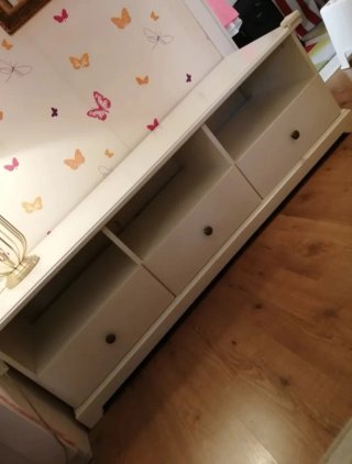 Mueble TV blanco con almacenaje