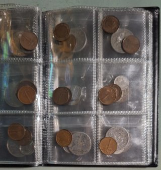 Lote 60 monedas Países Bajos y España con album