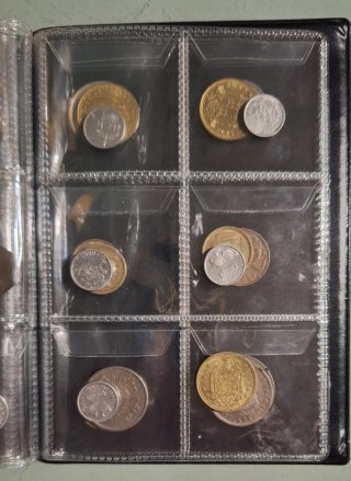 Lote 60 monedas Países Bajos y España con album