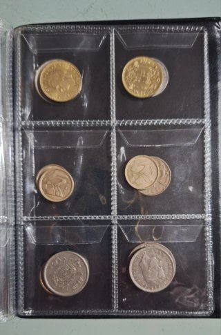 Lote 60 monedas Países Bajos y España con album