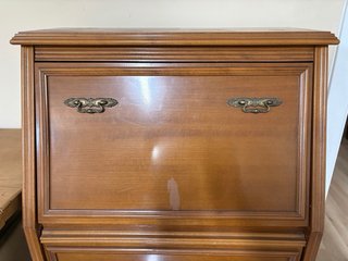 Escritorio de madera vintage